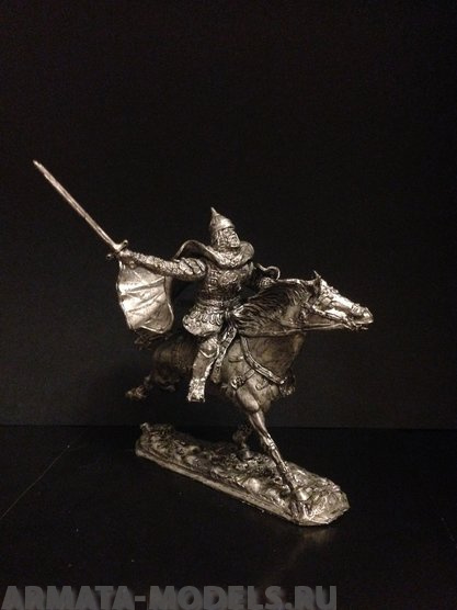 4052ТБ ВИМ, конный русский дружинник с мечем и щитом, 54 мм Три Богатыря