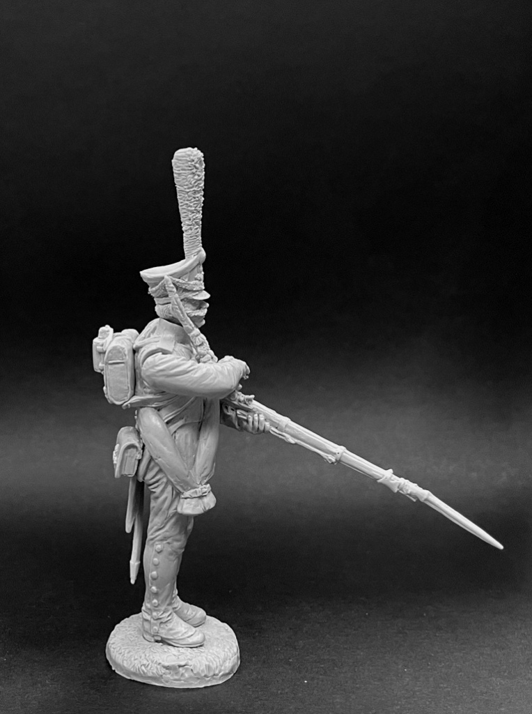 CHM-54274. Рядовой гренадерских полков и рот, Россия 1812-14 гг. (2 варианта голов, 2 варианта рук).  54 мм. Материал - смола. Chronos Miniatures