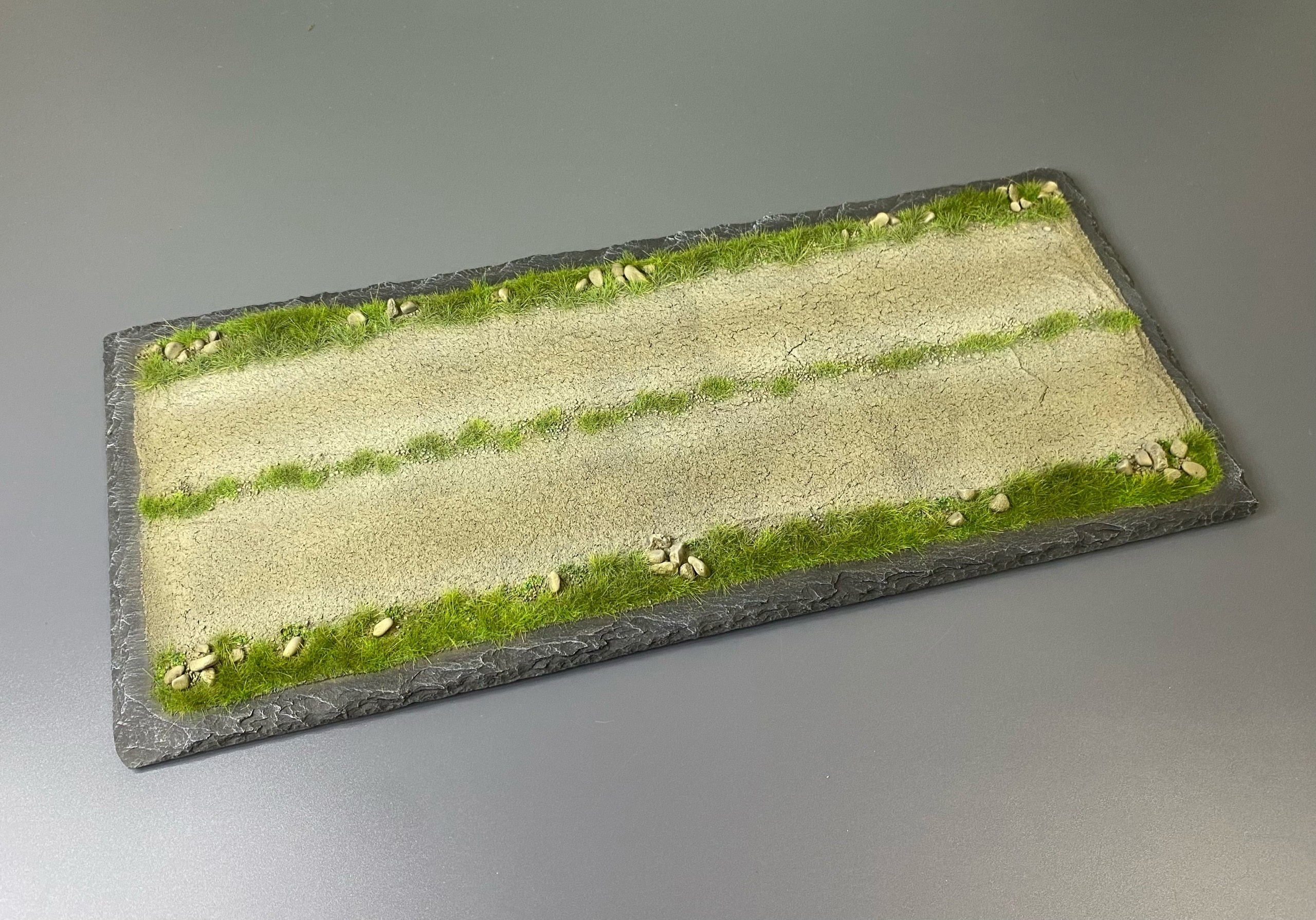 HM01041 В колонне (15*35см, масштаб 1/35)