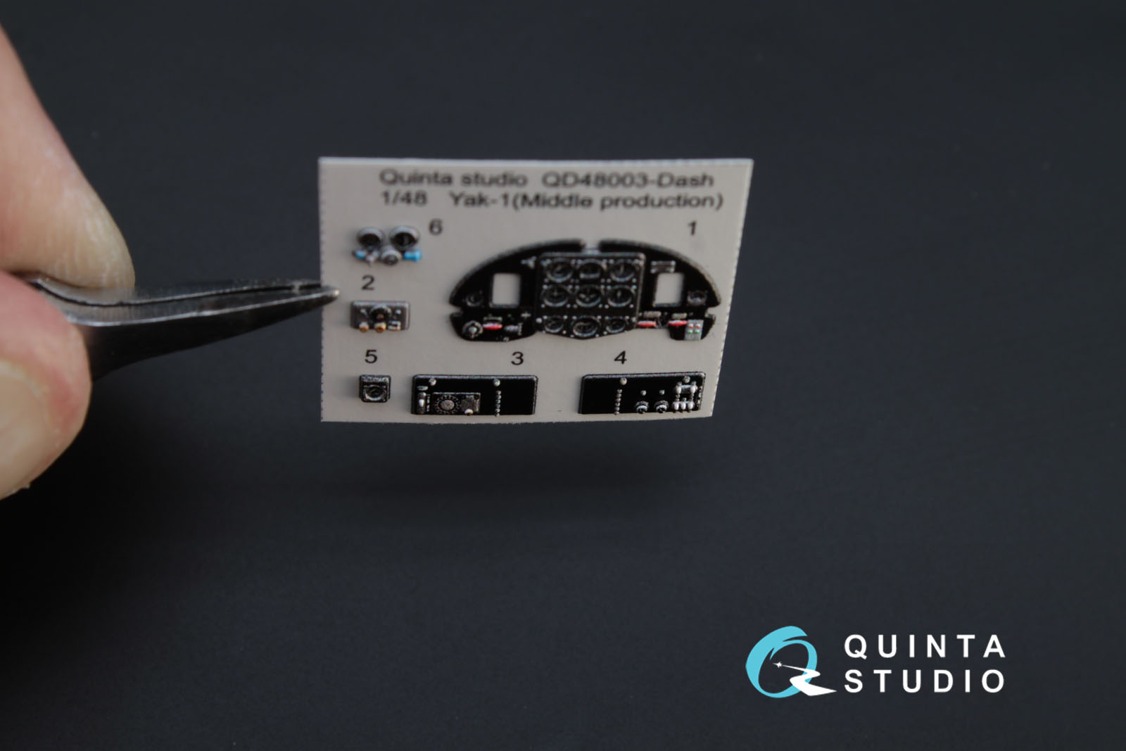 QD48003Dash 3D Декаль интерьера кабины Як-1 (средние серии) (для модели Моделсвит/ЮФ)