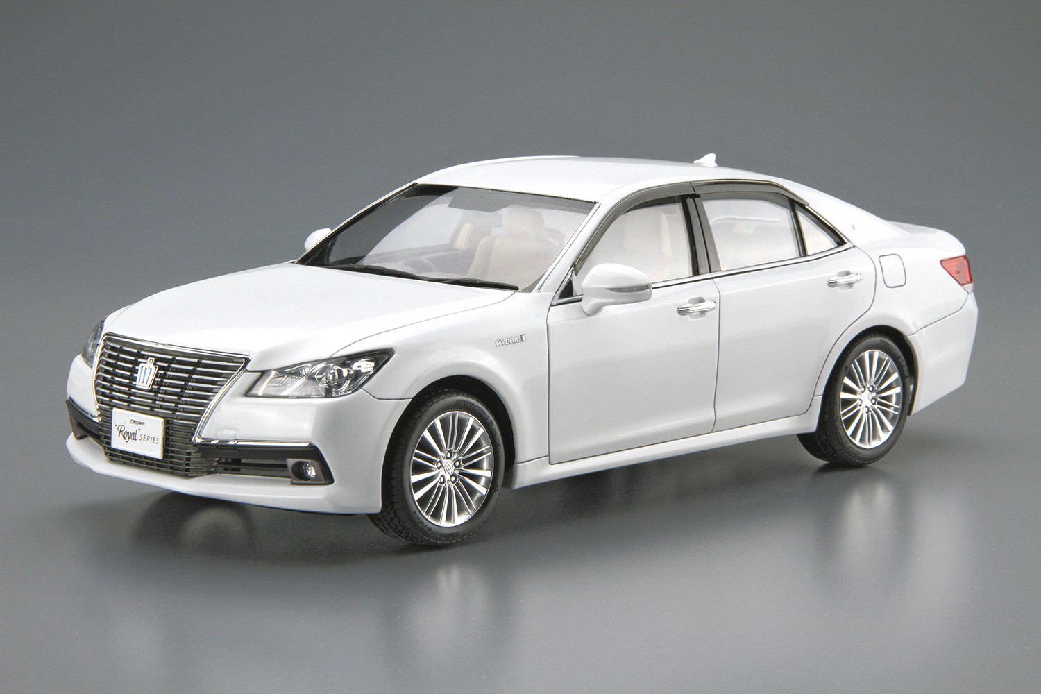 05080 Toyota Crown Royal Saloon G '15 GRS210/AWS210 Aoshima