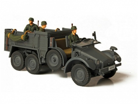35317T Немецкий грузовик Krupp Protze 6х4 с тремя фигурами, пулеметом MG-34, с противотанковым ружьем Pz.B.39 и ассортиметом инструментов Tamiya